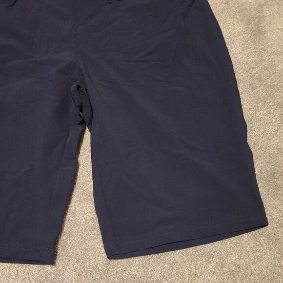 🔥3/$42 w FREE SHIPPING🔥 NWT Mofiz womans navy blue golf shorts - Picture 3 of 5